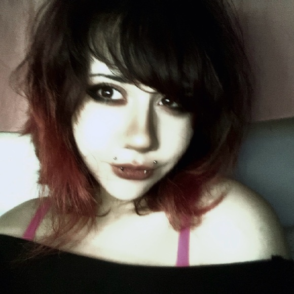 Meet your Posher, Vanessa - Picture 1 of 1